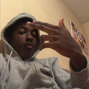 Meet your Posher, Devonte